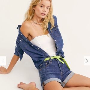 Levi’s 501 High Waisted Denim Shorts, 27